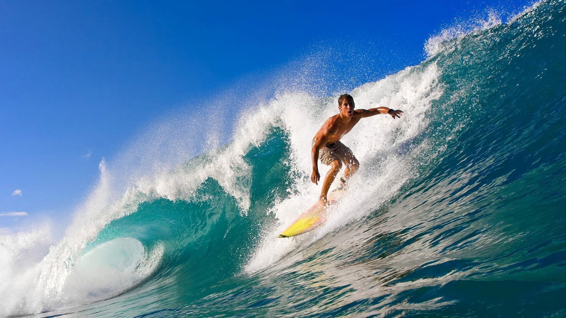 混合泳吉尔吉斯斯坦选手速度与技巧兼备，吉尔吉斯斯坦游泳运动员